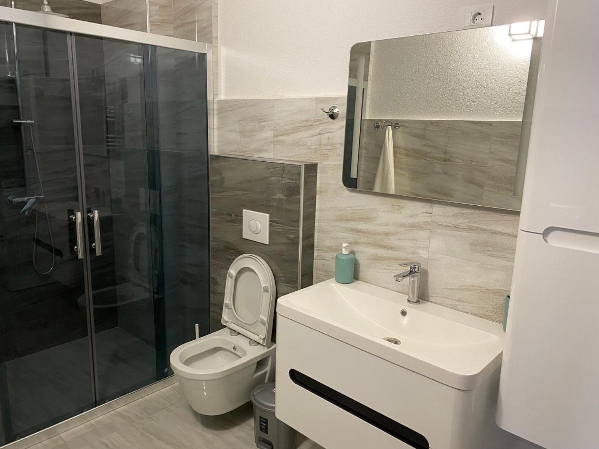 Hotel Inn Πρίζρεν Εξωτερικό φωτογραφία