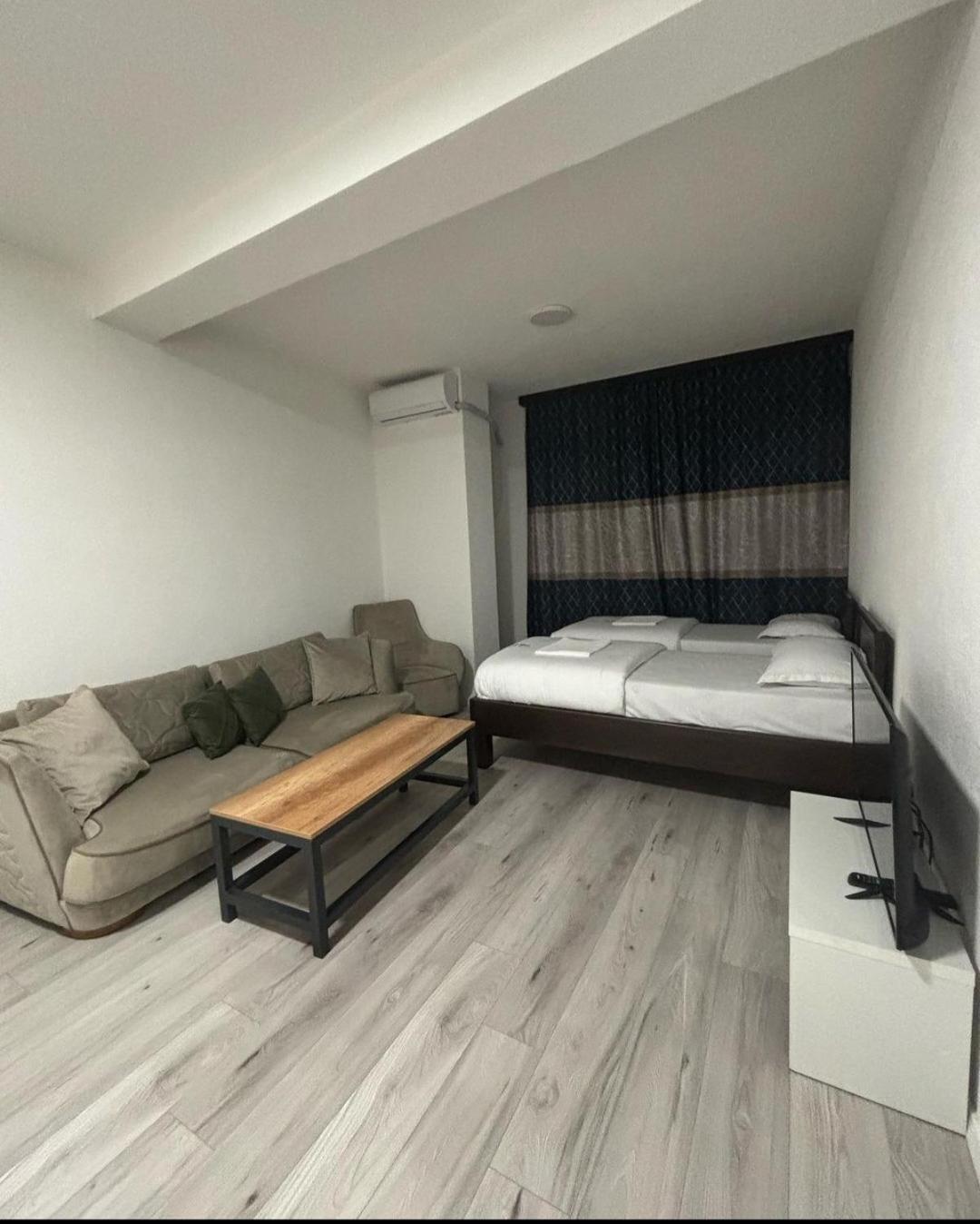 Hotel Inn Πρίζρεν Δωμάτιο φωτογραφία
